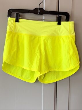 Lululemon Speed Up Mid-Rise Short 4" Highlight Yellow Size 6